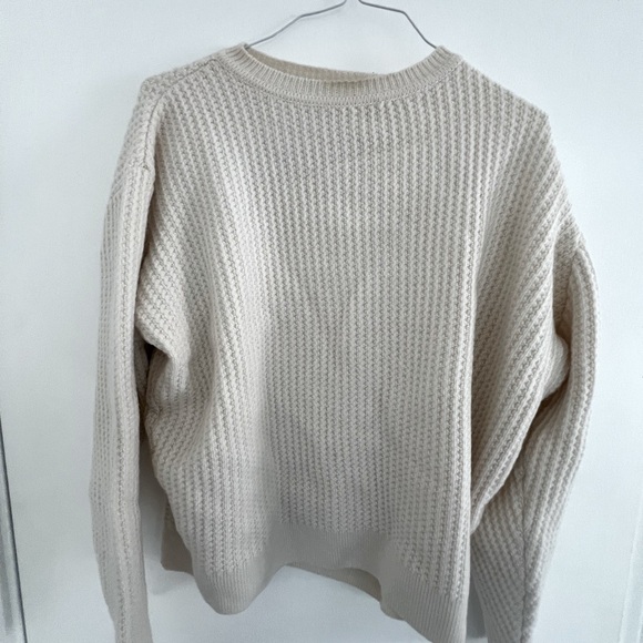 Women’s Norse Project Thick Quilted Sweater - Picture 2 of 2